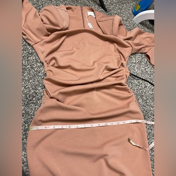 Astr The Label NWT Peach Square neck Bodycon Midi Long Sleeve Dress Sz M - Picture 10 of 11